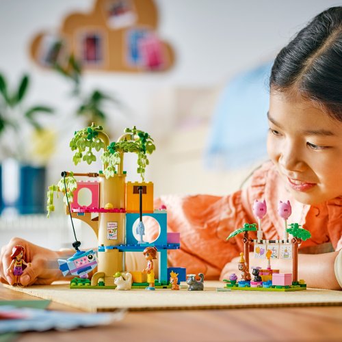 LEGO Friends 42666 Kočičí narozeninová oslava a dům na stromě