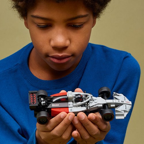 LEGO® Speed Champions 77259 Auto da corsa Audi Revolut F1® Team R26