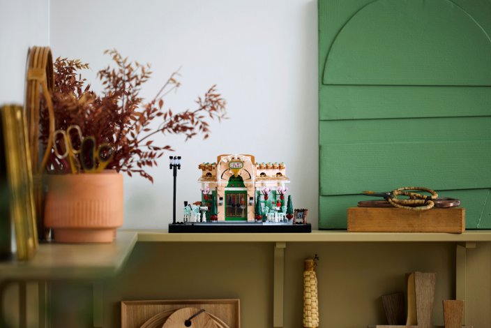 LEGO® Icons 10362 Le café français