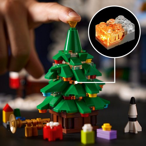 LEGO® Icons 10293 La visite du Père Noël