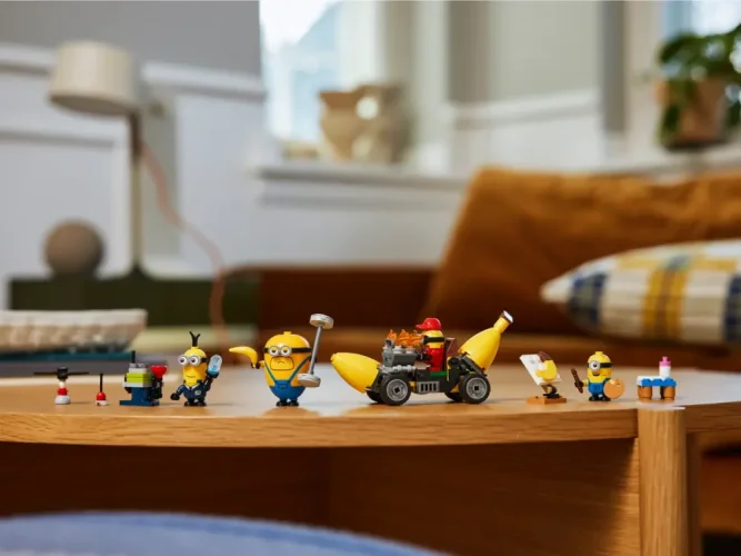 LEGO®  Despicable Me 4 75580 Minionki i bananowóz