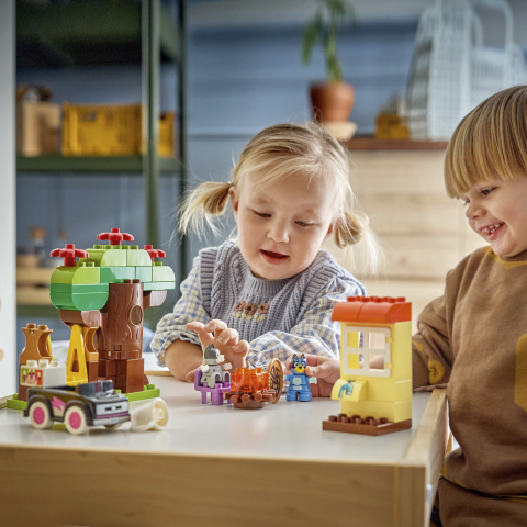 LEGO® DUPLO® 10469 Pizzáslányok: Gombóc és Bluey