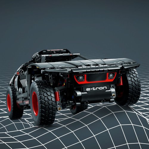 LEGO® Technic™ 42160 Audi RS Q e-tron