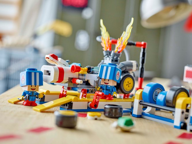 LEGO® Super Mario™ 72035 Mario Kart™ - Garage de Toad