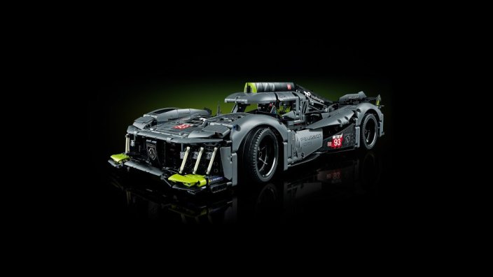 LEGO® Technic™ 42156 PEUGEOT 9X8 24H Le Mans Hybrid Hypercar