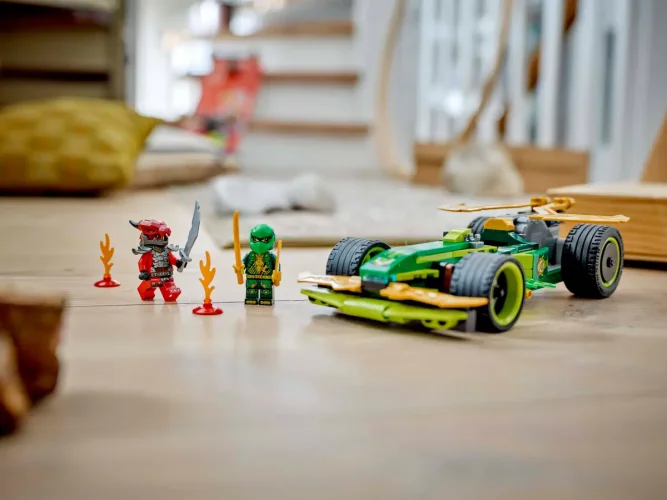 LEGO® Ninjago® 71828 Samochód wyścigowy Lloyda z napędem typu pull-back