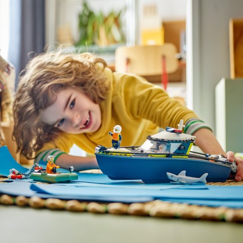 LEGO® City 60456 Perseguição com Barco da Polícia