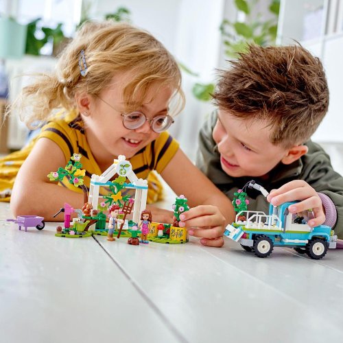 LEGO® Friends 41707 Veículo de Plantação de Árvores