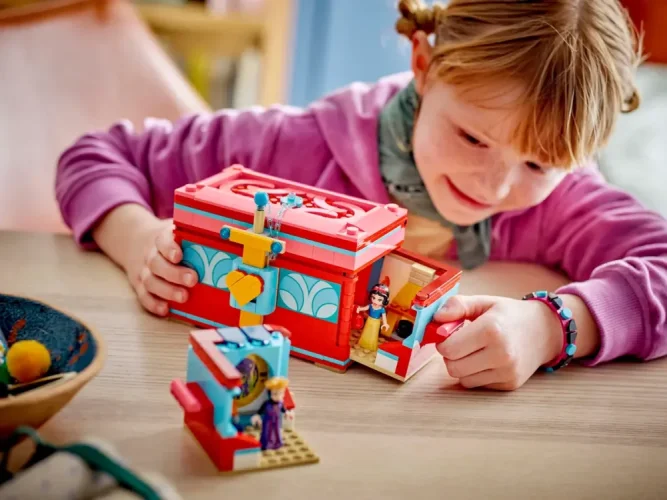 LEGO® Disney™ 43276 La boîte à bijoux de Blanche-Neige