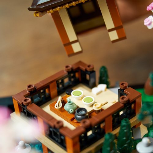 LEGO® Icons 10315 Garten der Stille