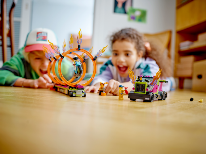 LEGO® City 60357 Le défi de cascade : les cercles de feu