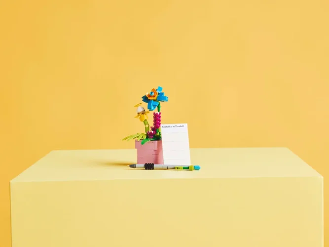 LEGO® Creator 3-in-1 31169 Írógép virágokkal