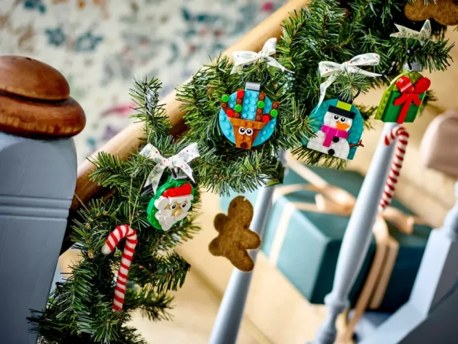 LEGO® 40744 Schattige kerstversieringen