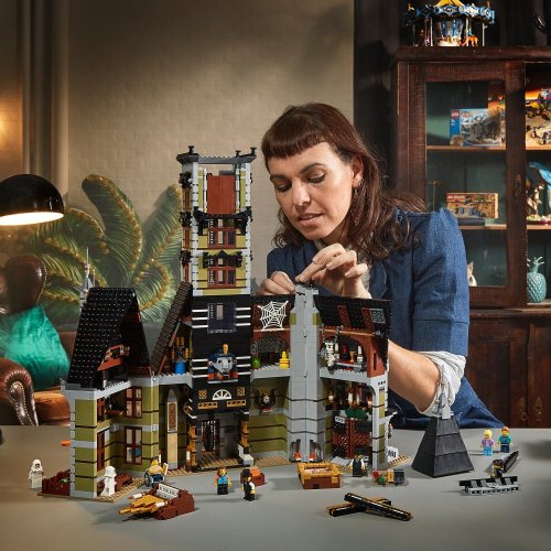 LEGO® Creator Expert 10273 La maison hantée de la fète foraine