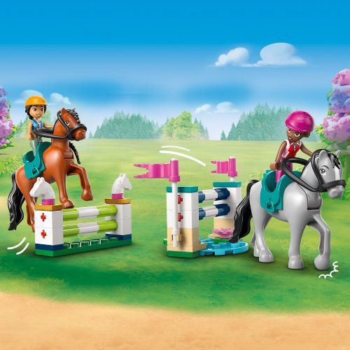 LEGO® Friends 42688 Scuderia e Accademia di equitazione