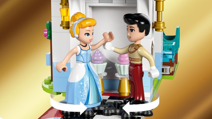 LEGO® Disney™ 43275 Castello e carrozza di Cenerentola