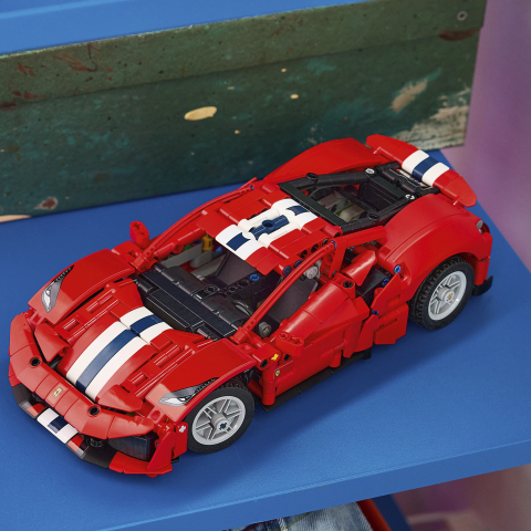 LEGO® Technic 42235 Ferrari 488 Pista Car
