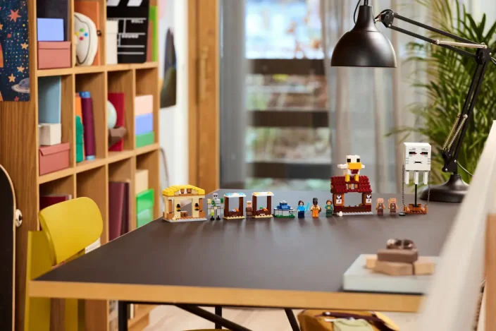 LEGO® Minecraft® 21273 Attacco al villaggio del Ghast-pallone