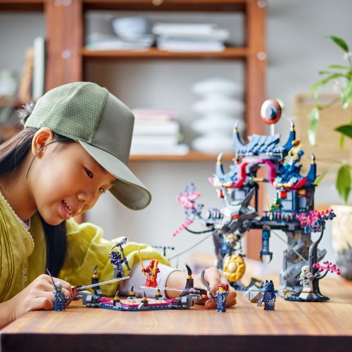 LEGO® Ninjago® 71813 Le dojo de l’ombre au masque de loup