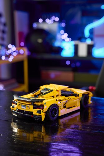LEGO® Technic™ 42205 Chevrolet Corvette Stingray