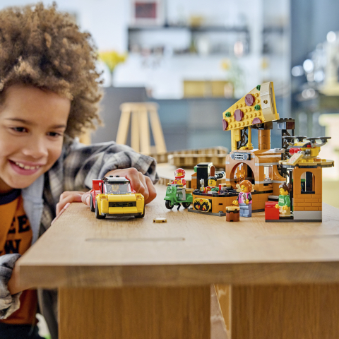 LEGO® City 60496 Donáška pizze s vozidlami