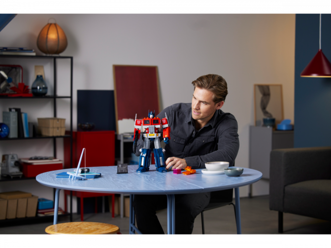 LEGO® Icons 10302 Optimus Prime
