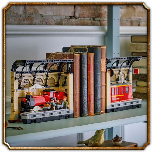 LEGO® Harry Potter TM 76450 Buchstütze: Hogwarts™ Express