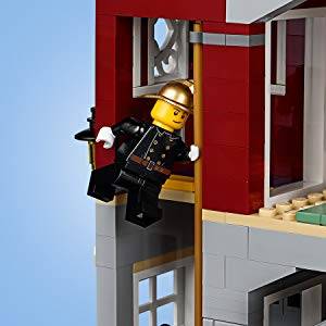LEGO® Creator Expert 10263 Remiza strażacka w zimowej wiosce