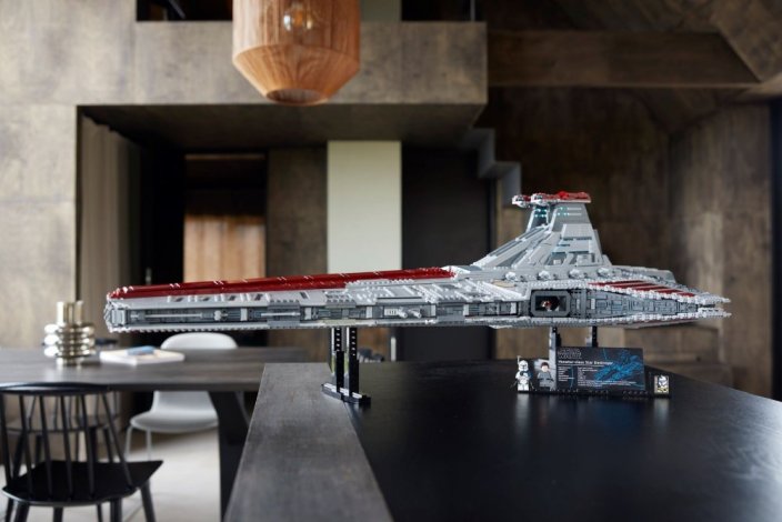 LEGO® Star Wars™ 75367 Incrociatore d’attacco della Repubblica classe Venator