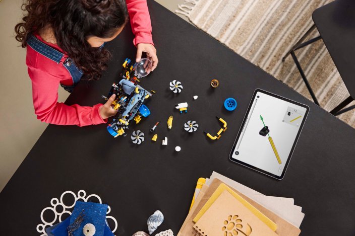 LEGO® Technic™ 42201 Le sous-marin de recherche en haute mer