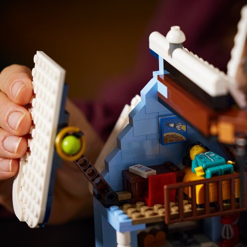 LEGO® Icons 10293 La visite du Père Noël
