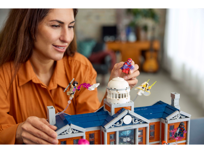 LEGO® Marvel 76294 X-Men: X-Mansion