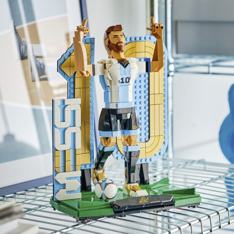 LEGO® LEGO® Editions 43015 Lionel Messi – Fußballlegende