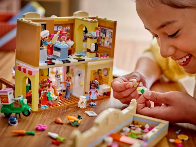 LEGO® Friends 42655 Restaurante e Escola de Culinária