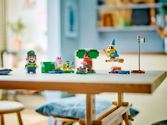 LEGO® Super Mario™ 71440 Aventuras interativas com o LEGO® Luigi™