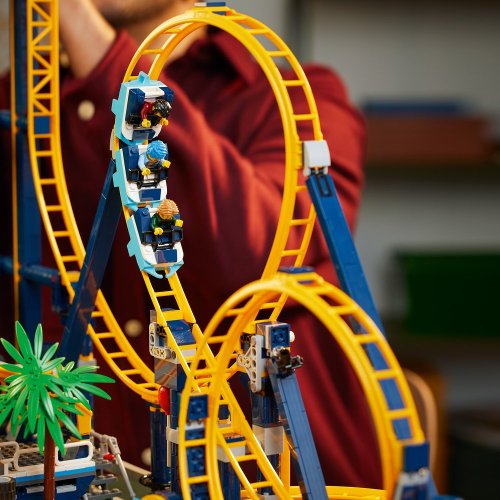 LEGO® Icons 10303 Montanha-russa com Looping