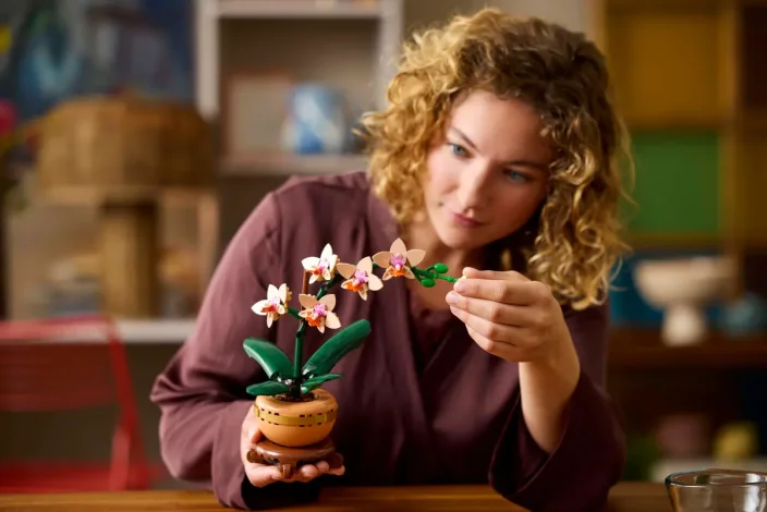 LEGO® Botanicals 10343 L’orchidée miniature