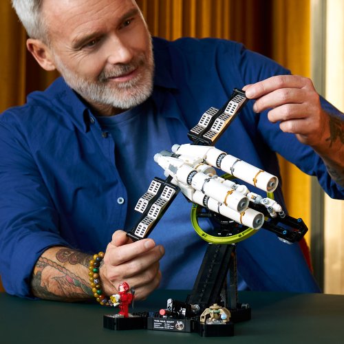 LEGO® Icons 11389 Projekt Hail Mary