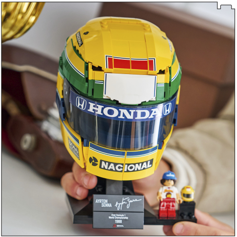 LEGO® Editions 43024 Ayrton Senna Helmet