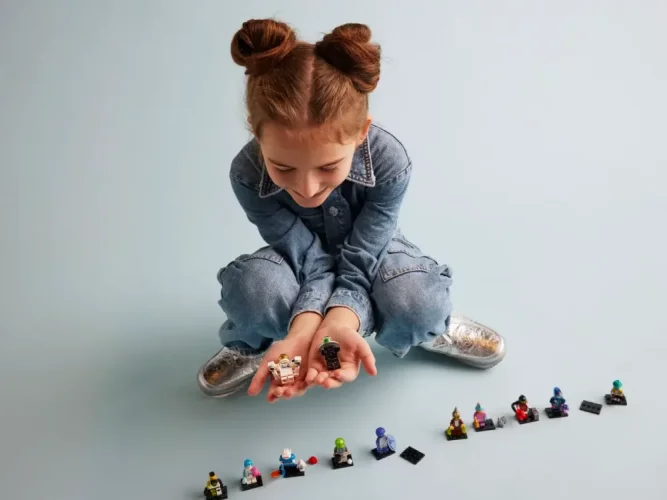 LEGO® Minifigures 71046 26. sorozat: világűr - box - 36 db
