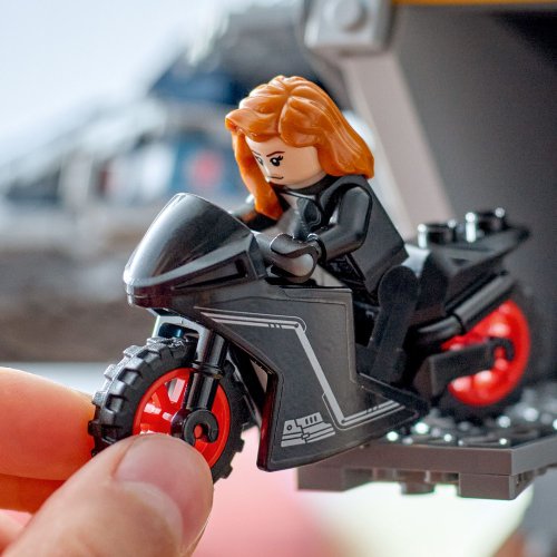 LEGO® | Marvel 76325 Avengers 2: Vek Ultrona Stíhačka Quinjet