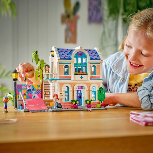 LEGO® Friends 42687 La maison de famille de Liann