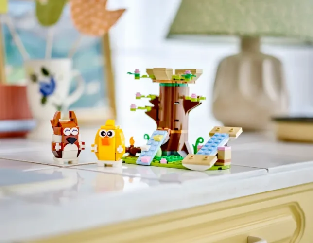 LEGO® 40709 Wiosenny plac zabaw dla zwierzątek
