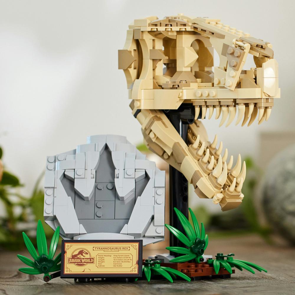LEGO® Jurassic World™ 76964 Dinosaur Fossils: T. rex Skull