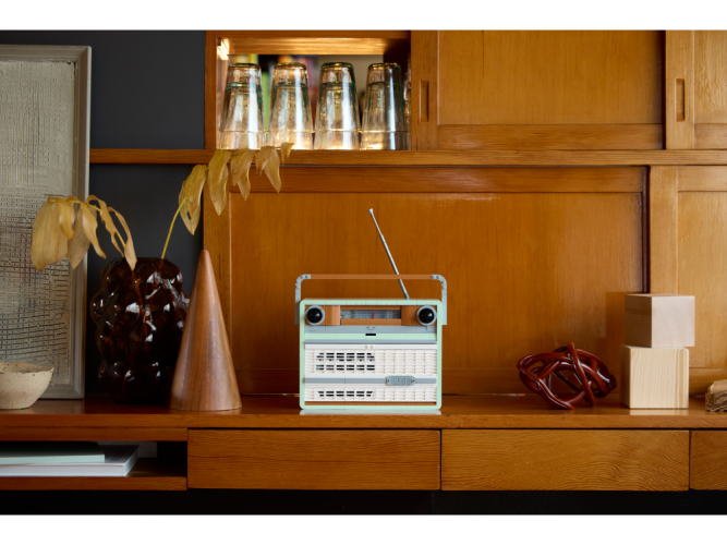 LEGO® Icons 10334 Retro rádio