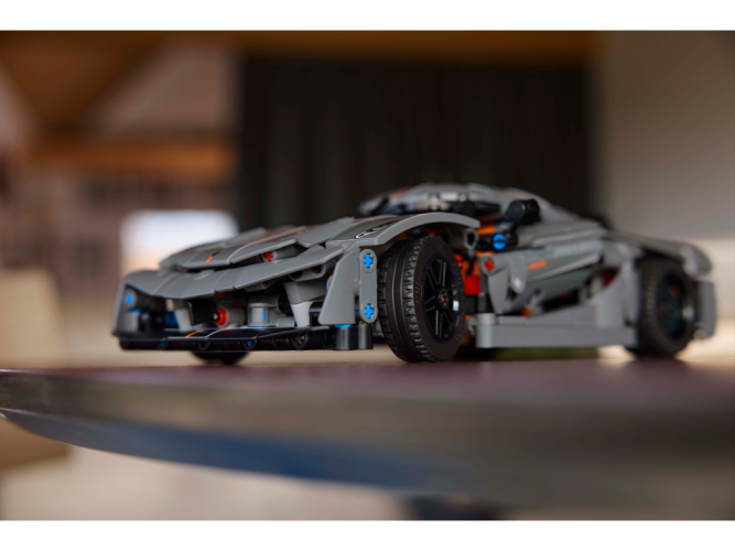 LEGO® Technic™ 42173 Hipercoche Koenigsegg Jesko Absolut Gris