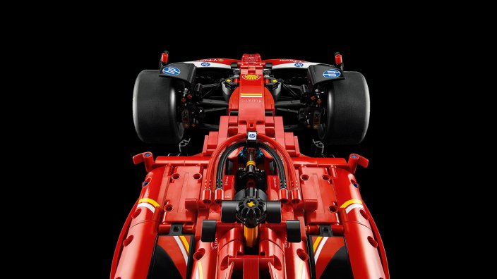 LEGO® Technic™ 42207 Monoposto F1 Ferrari SF-24