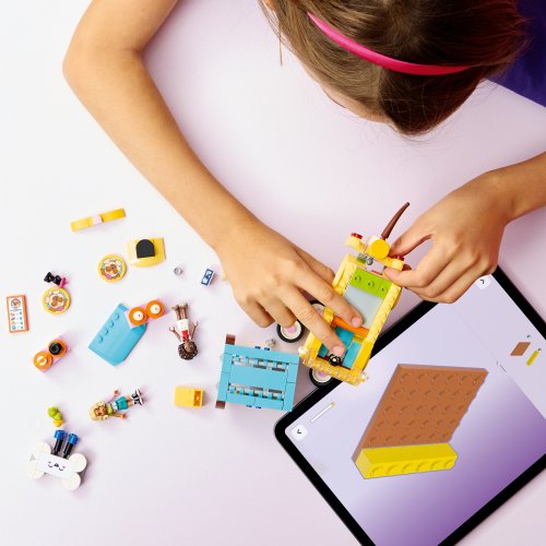 LEGO® Friends 42678 Furgonetka z akcesoriami dla zwierząt