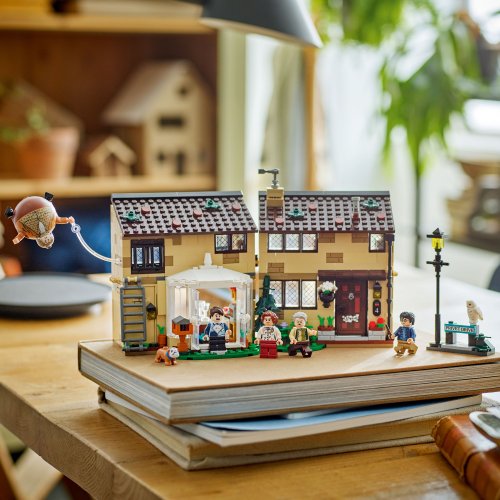 LEGO® Harry Potter TM 76451 Privet Drive: la visita di zia Marge