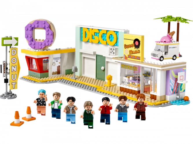 LEGO® Ideas 21339 BTS Dynamite